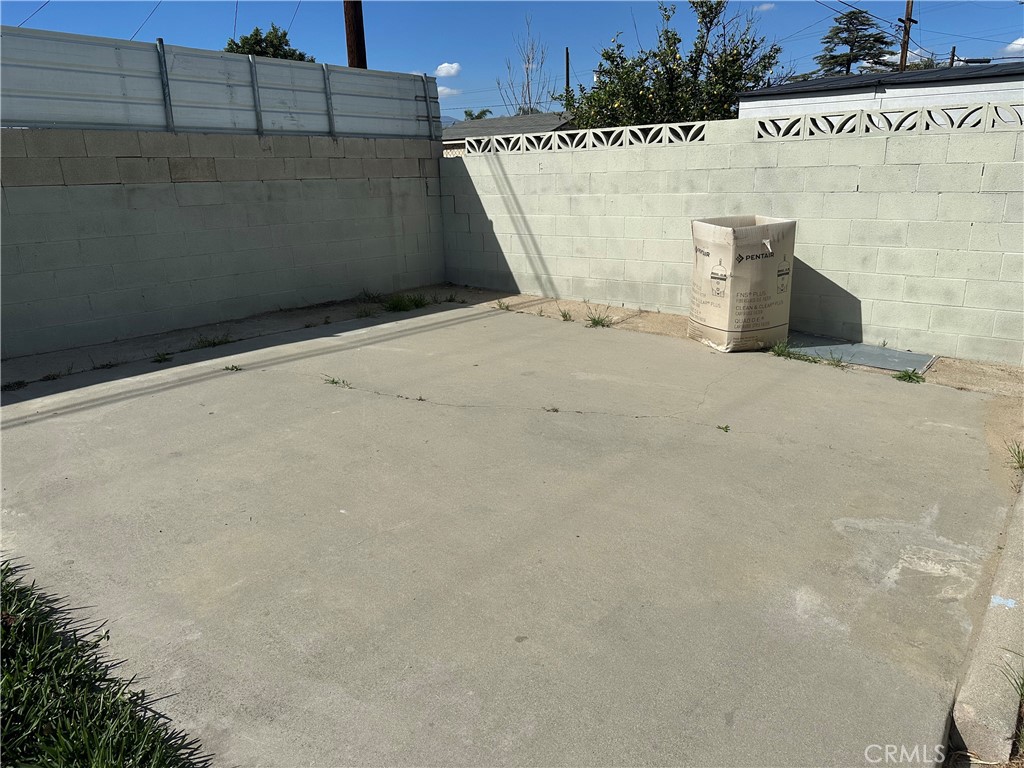 114 South Acacia Avenue Rialto, CA 92376 - Photo 27 of 27 concrete for the Cabana
