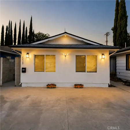 $2,000 | 23509 Friar Street, Woodland Hills, CA 91367