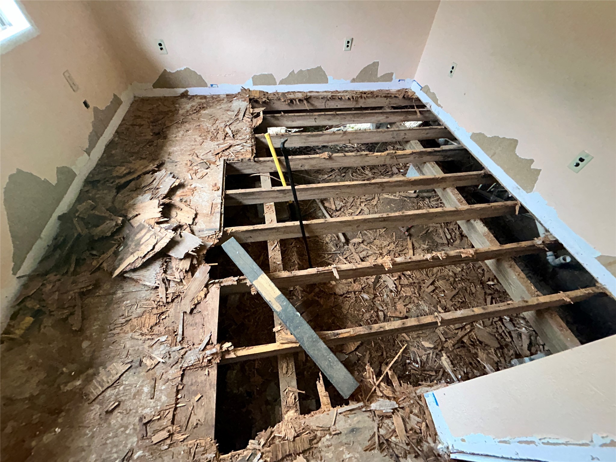 217 County Road 3083 Call, TX 75933 - Photo 35 of 38 a view of entryway