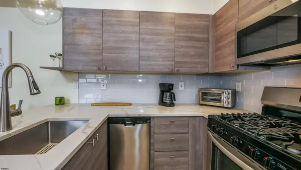 $7,500 | 6 North Adams Avenue, Unit 2, Margate City, NJ 08402