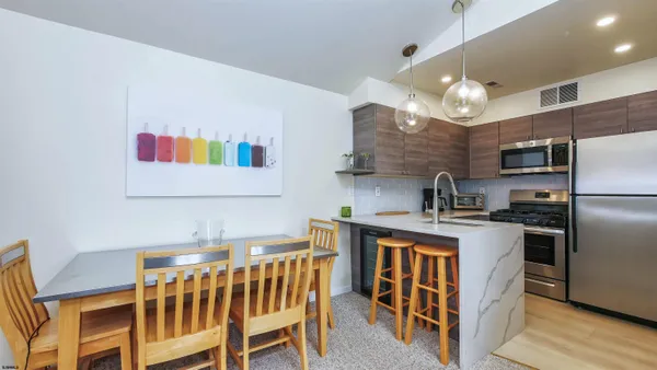 $7,500 | 6 North Adams Avenue, Unit 2, Margate City, NJ 08402