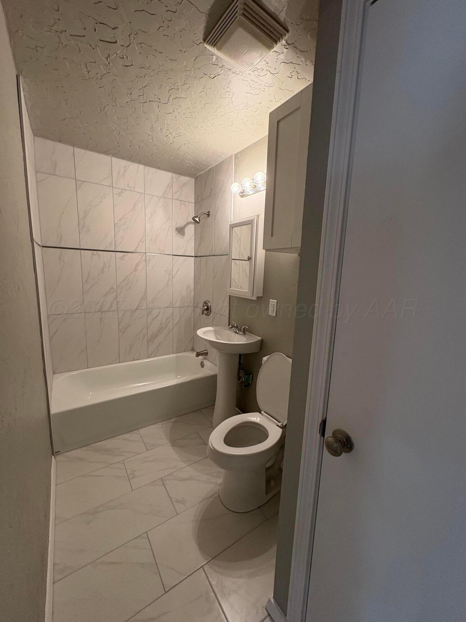 4514 South Bonham Street Amarillo, TX 79110 - Photo 4 of 9 IMG_6905