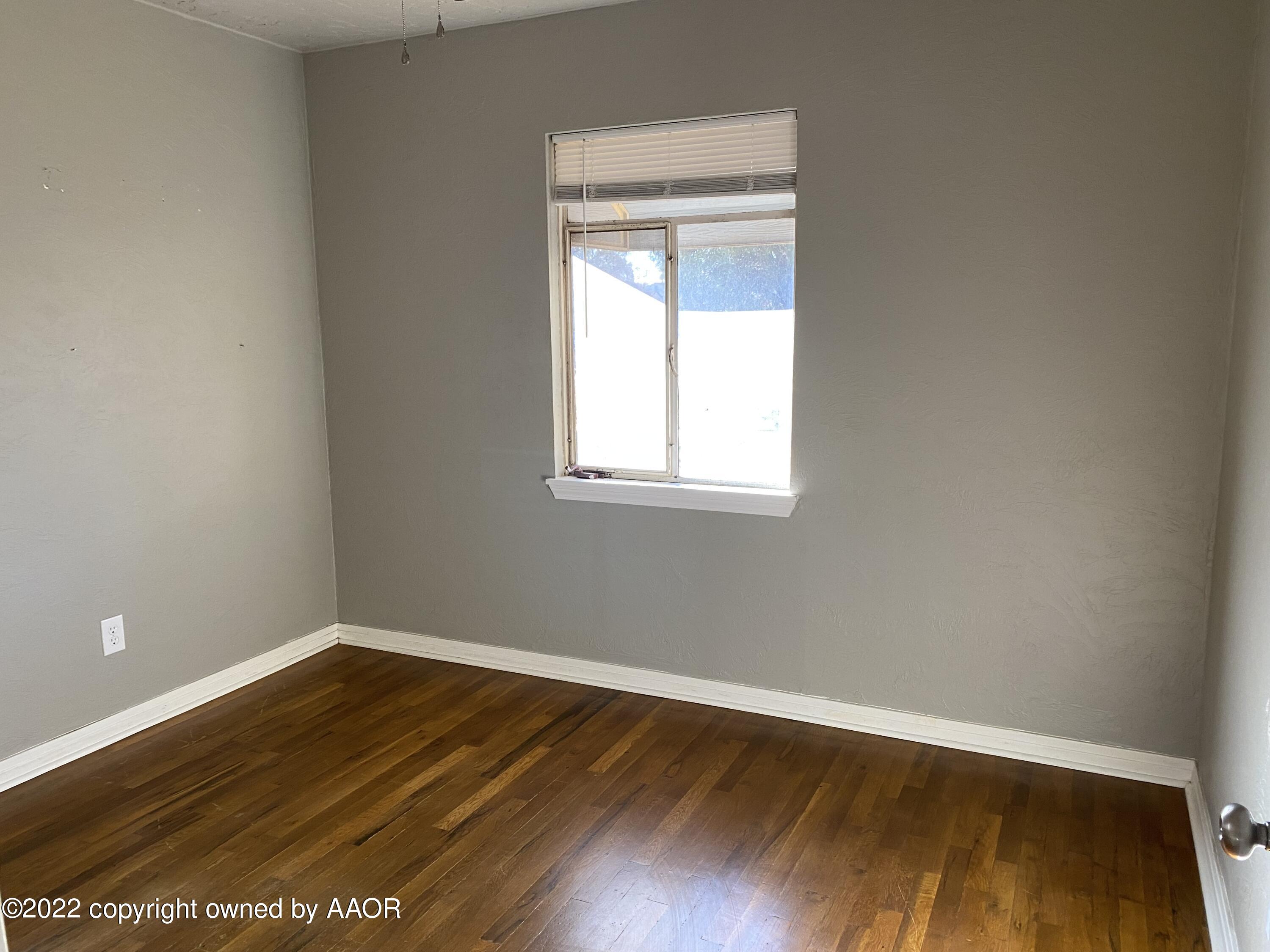 4514 South Bonham Street Amarillo, TX 79110 - Photo 5 of 9 IMG_0660