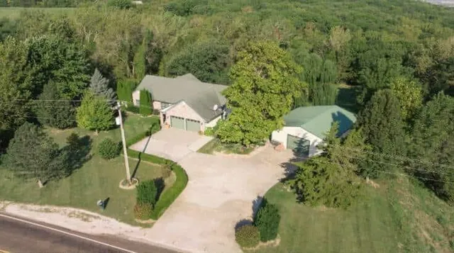 $495,000 | 10306 Southwest State Rte Jj, St. Joseph, MO 64504