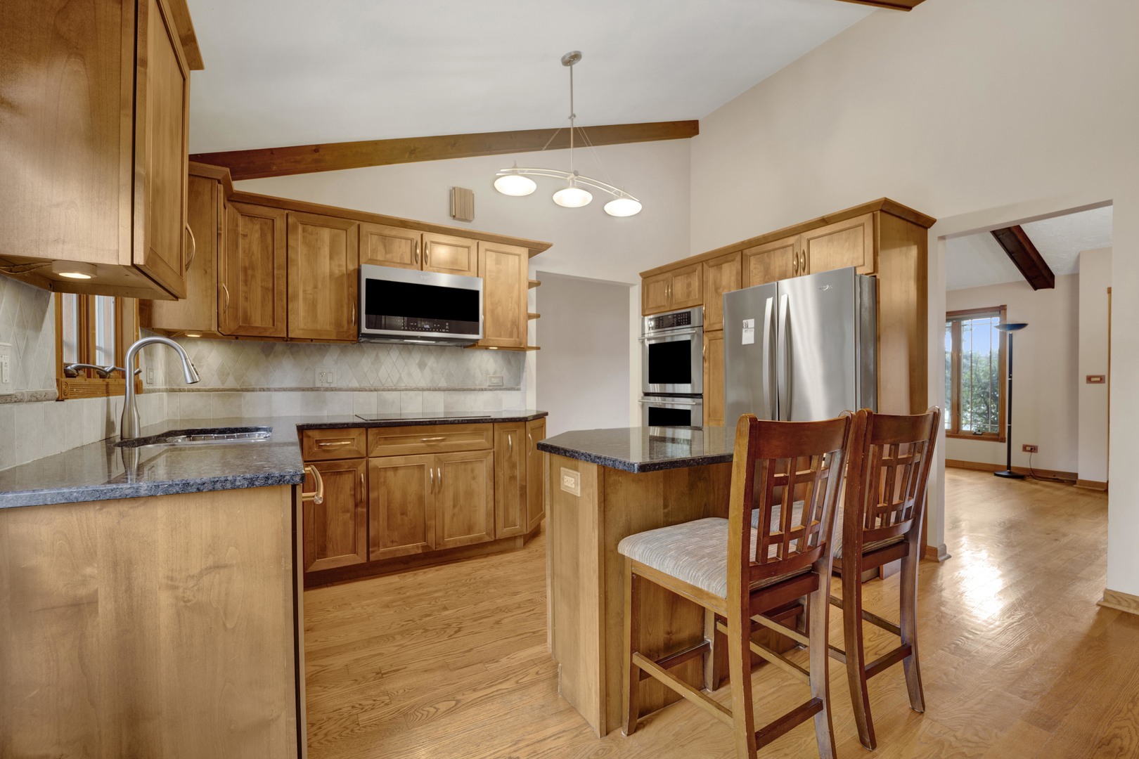 823 North Harrow Court Addison, IL 60101 - Photo 14 of 41