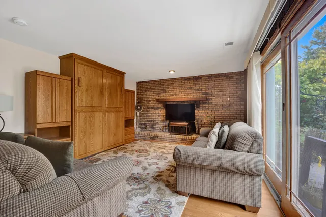 $525,000 | 823 North Harrow Court, Addison, IL 60101