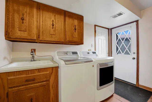 $525,000 | 823 North Harrow Court, Addison, IL 60101