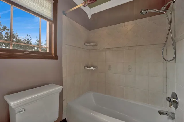 $525,000 | 823 North Harrow Court, Addison, IL 60101