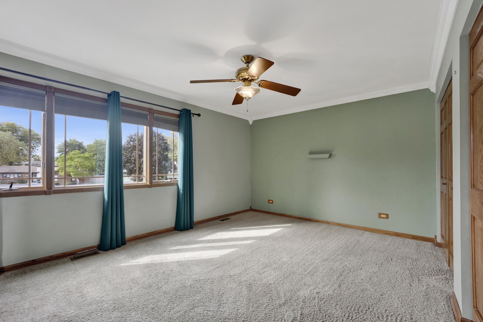 823 North Harrow Court Addison, IL 60101 - Photo 21 of 41