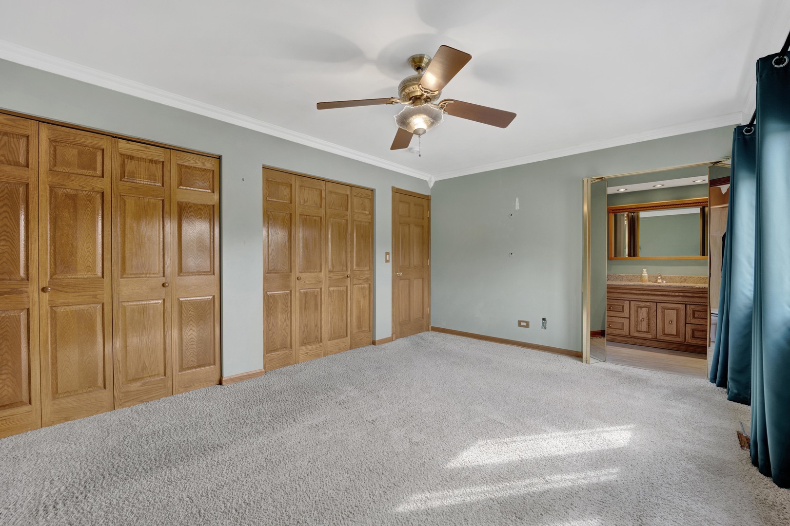 823 North Harrow Court Addison, IL 60101 - Photo 23 of 41