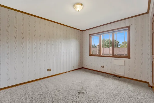 $525,000 | 823 North Harrow Court, Addison, IL 60101