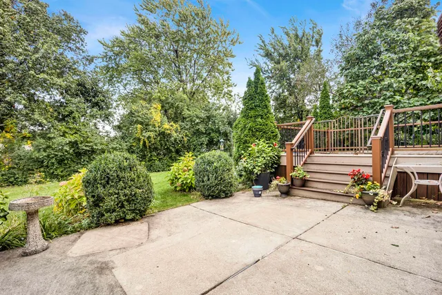 $525,000 | 823 North Harrow Court, Addison, IL 60101