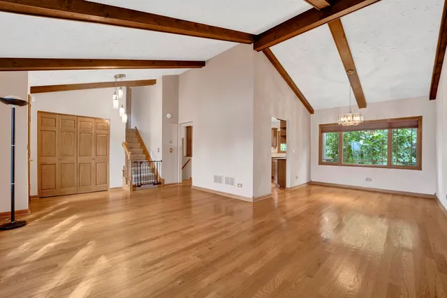 $525,000 | 823 North Harrow Court, Addison, IL 60101