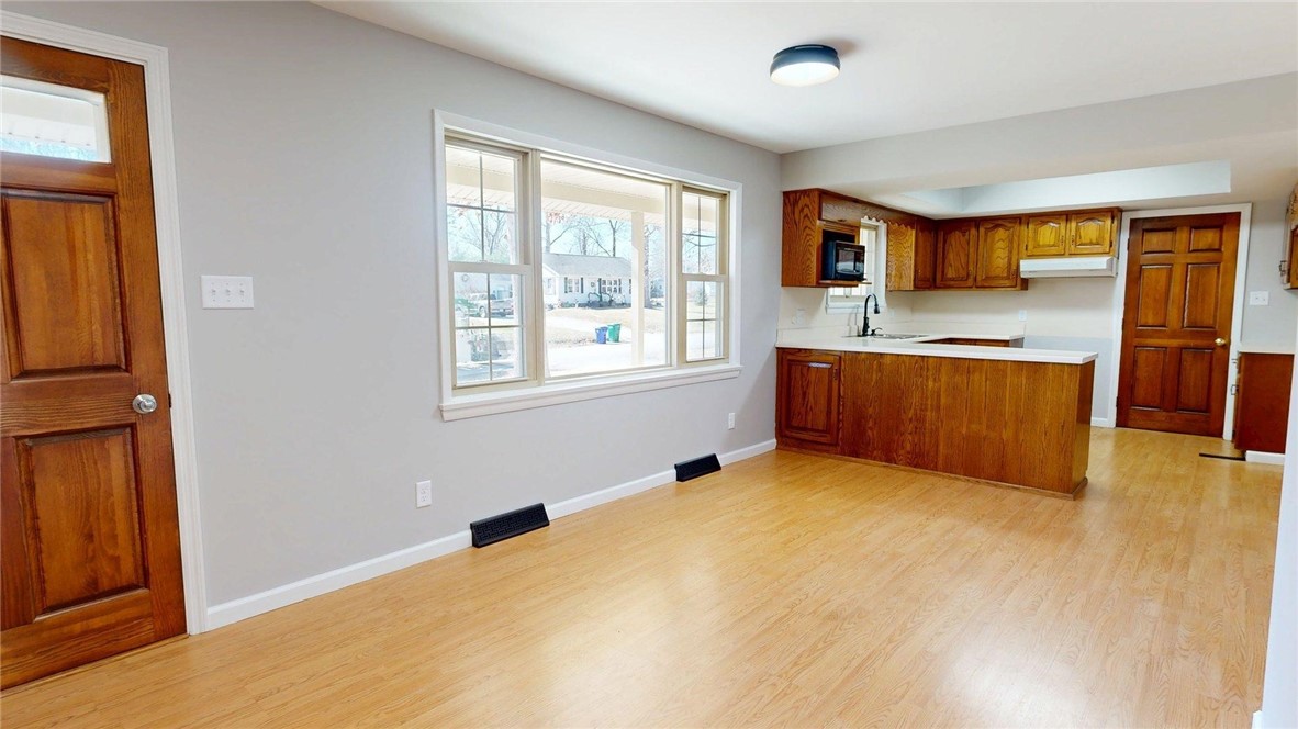 3280 East Oakwood Avenue Decatur, IL 62521 - Photo 6 of 32