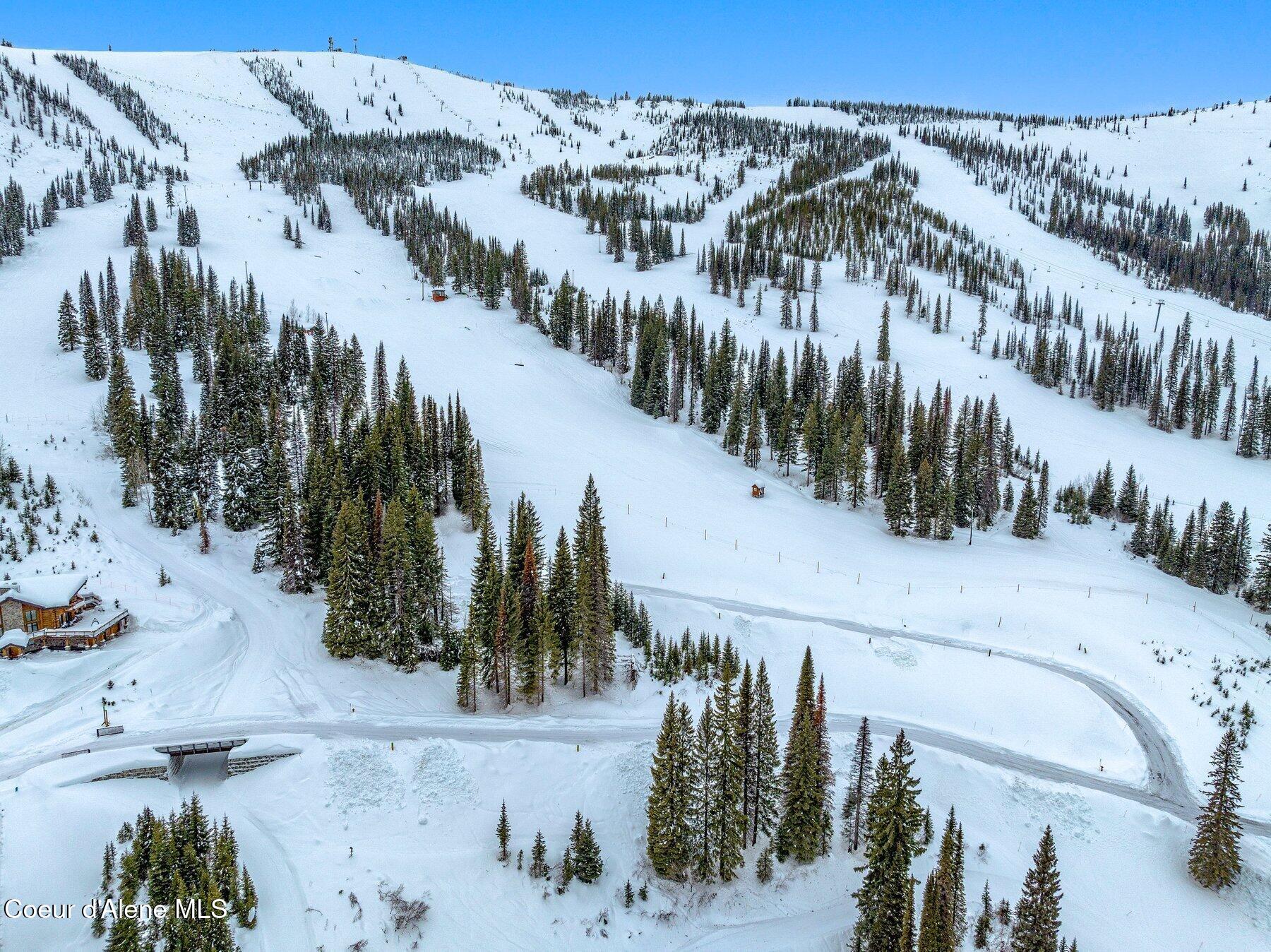 L1-b4 L1-b4 Crystal View Sandpoint, ID 83864 - Photo 22 of 40 Center of Four Season Recreation
