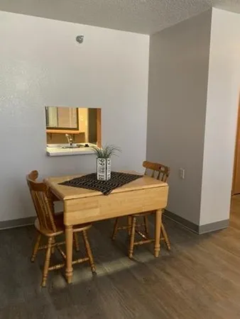$72,000 | 31 Chestnut Street East, Unit 2, Trimont, MN 56176