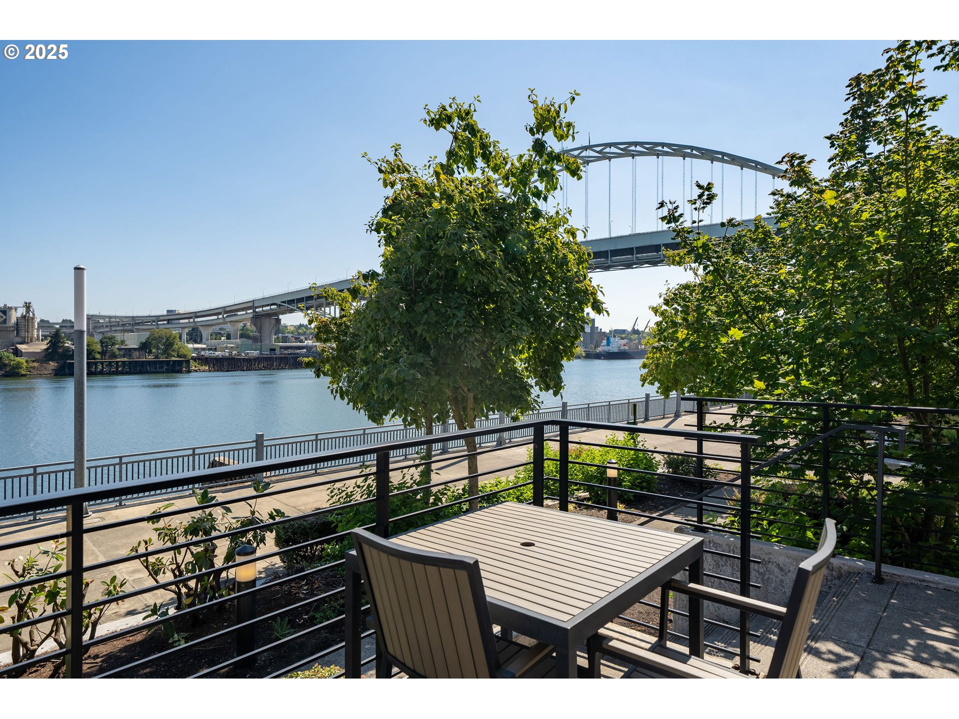 1658 Northwest Riverscape Street Portland, OR 97209 - Photo 5 of 35 Gallery Image 5