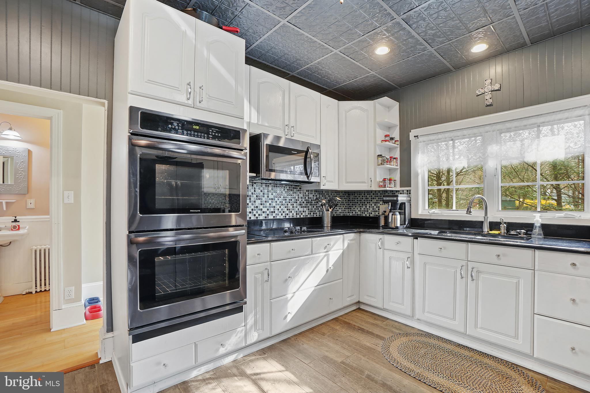 604 Upland Road Pikesville, MD 21208 - Photo 8 of 58