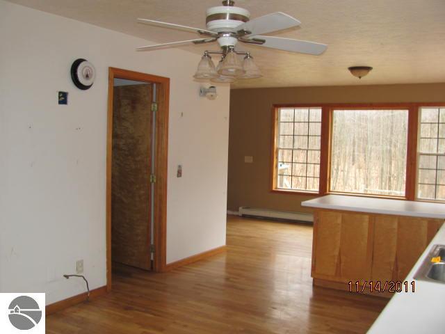 1325 West 20 Road Mesick, MI 49668 - Photo 12 of 25 1732022-11.JPG