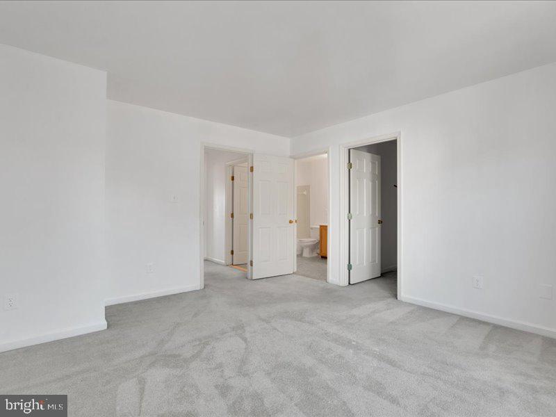 6358 Racetec Place Springfield, VA 22150 - Photo 19 of 26 2nd level 2nd bedroom