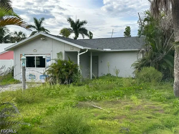 $430,000 | 1653 Atlanta Plaza Drive, Sanibel, FL 33957