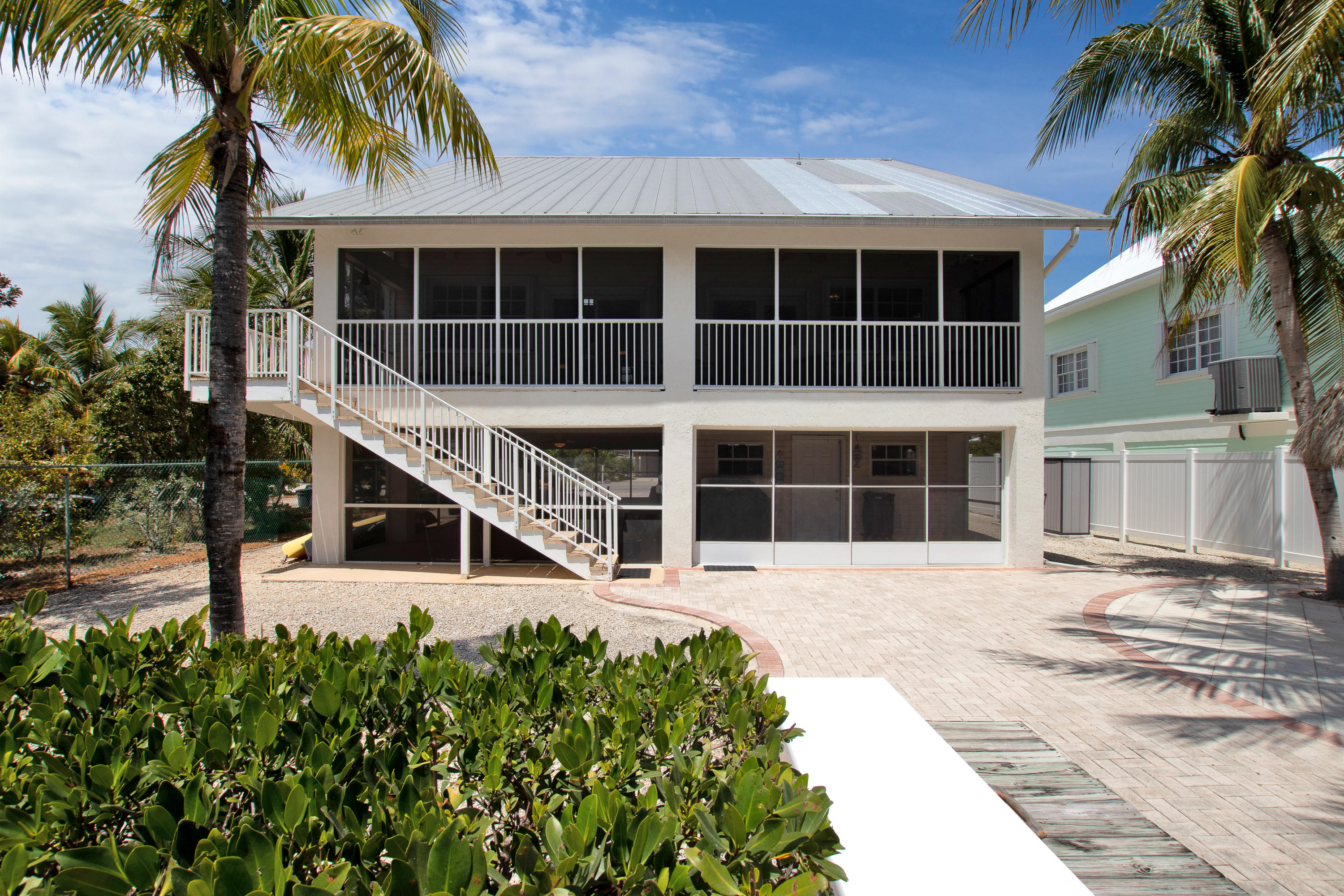 28564 Captain Kidd Road Summerland Key, FL 33042 - Photo 39 of 55 Back 1