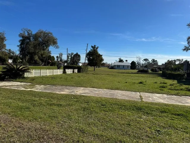 a view of a golf course