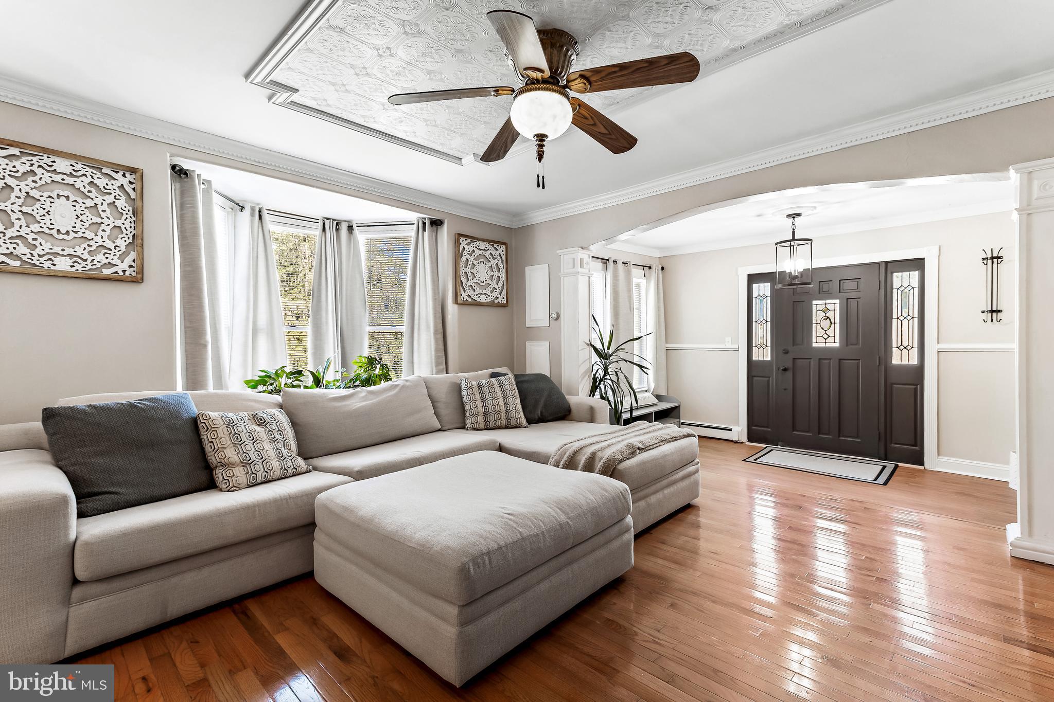 11914 Jericho Road Kingsville, MD 21087 - Photo 14 of 71 a living room with furniture and a large window