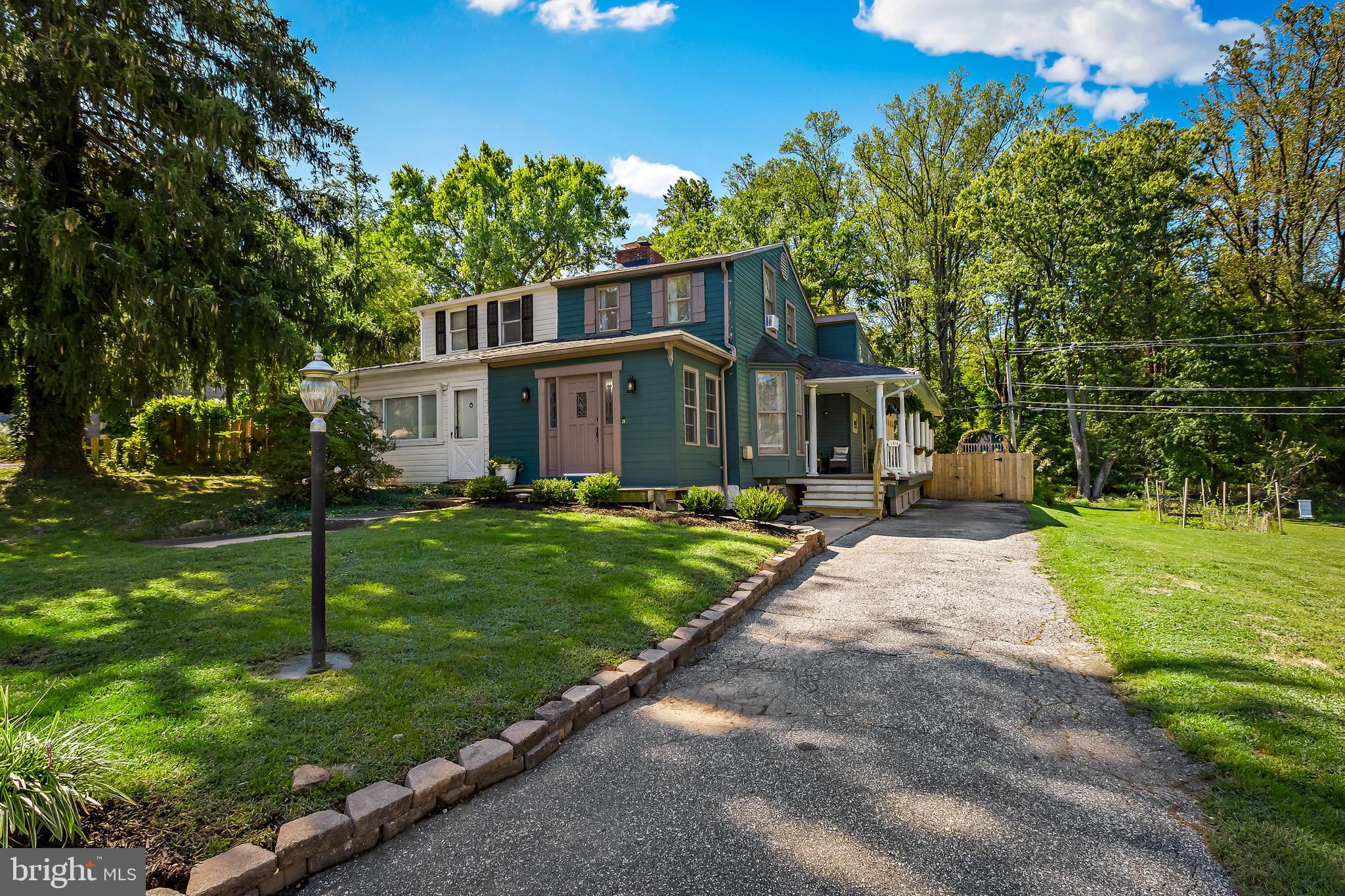 11914 Jericho Road Kingsville, MD 21087 - Photo 6 of 71 a front view of a house with a yard