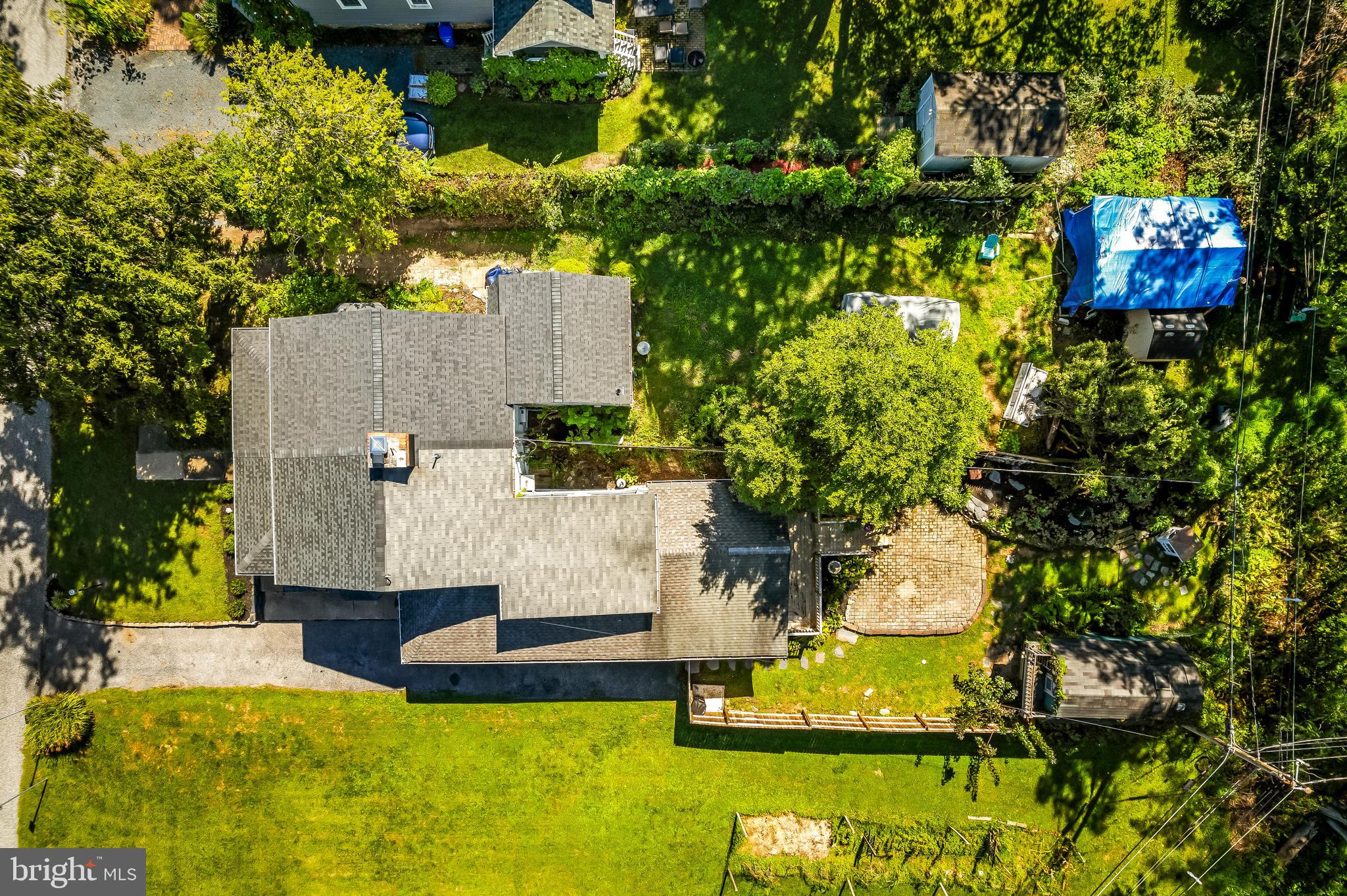 11914 Jericho Road Kingsville, MD 21087 - Photo 63 of 71 a view of a swimming pool with a yard