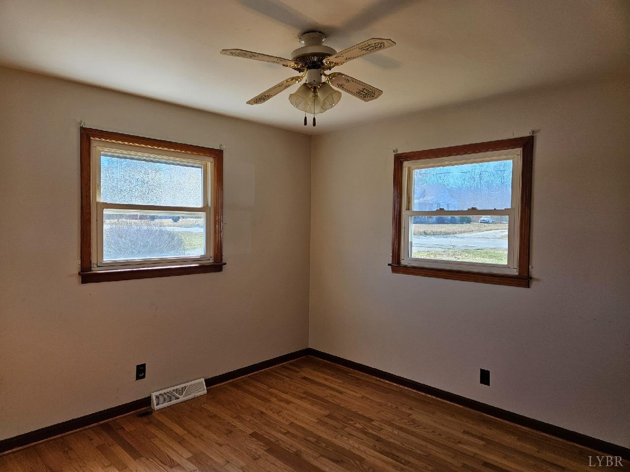 2497 Grit Road Hurt, VA 24563 - Photo 5 of 12 Gallery Image 5