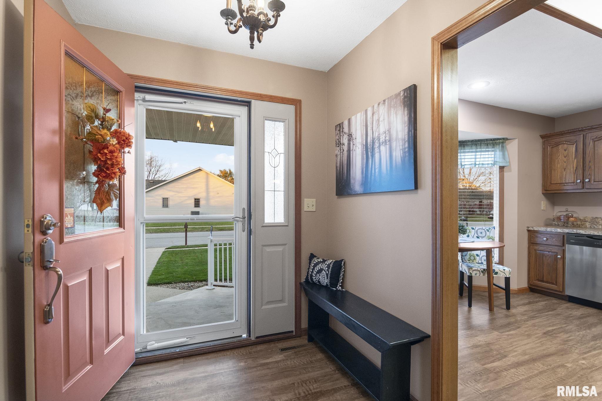 4116 McGregor Lane Springfield, IL 62711 - Photo 2 of 29 Gallery Image 2