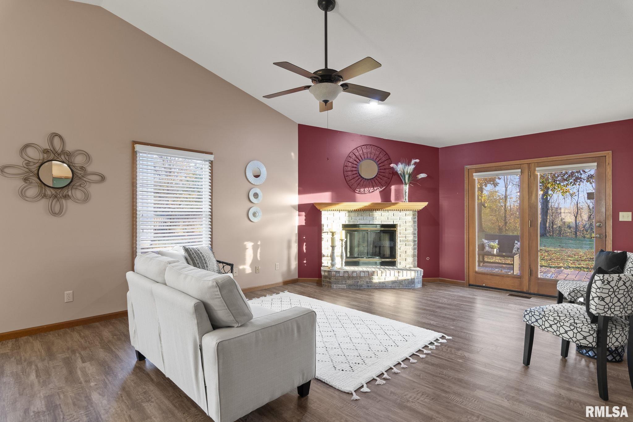 4116 McGregor Lane Springfield, IL 62711 - Photo 5 of 29 Gallery Image 5