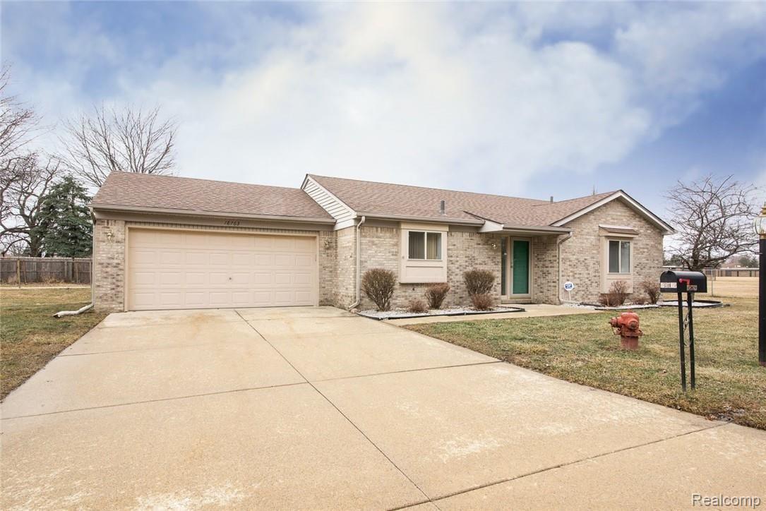 18763 Common Road Roseville, MI 48066 - Photo 23 of 23 DSC_7602-Edit.jpg