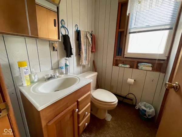 $295,000 | 5560 South No Name Lane, Brazil, IN 47834