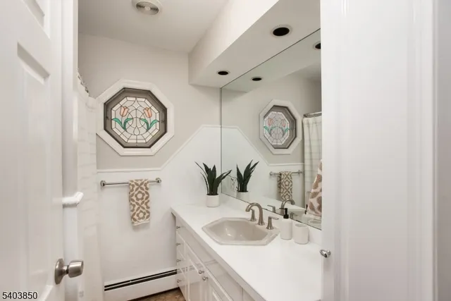 $639,000 | 13-15 Park Avenue, Green Brook, NJ 08812