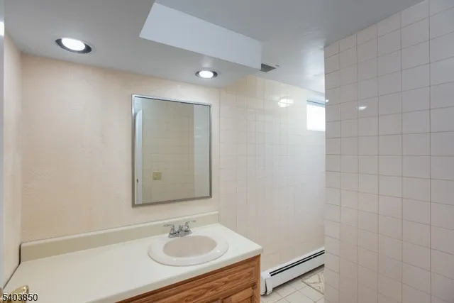 $639,000 | 13-15 Park Avenue, Green Brook, NJ 08812