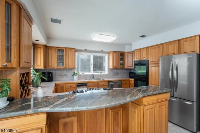 $639,000 | 13-15 Park Avenue, Green Brook, NJ 08812