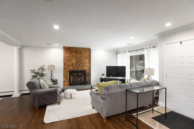 $639,000 | 13-15 Park Avenue, Green Brook, NJ 08812