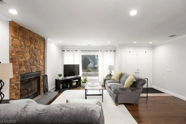 $639,000 | 13-15 Park Avenue, Green Brook, NJ 08812