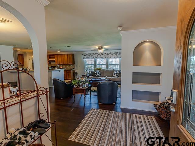 495 Wilcox Drive Rusk, TX 75785 - Photo 9 of 36
