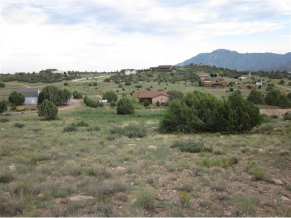 4898 West Stazenski Road Prescott, AZ 86305 - Photo 1 of 7 Primary Photo