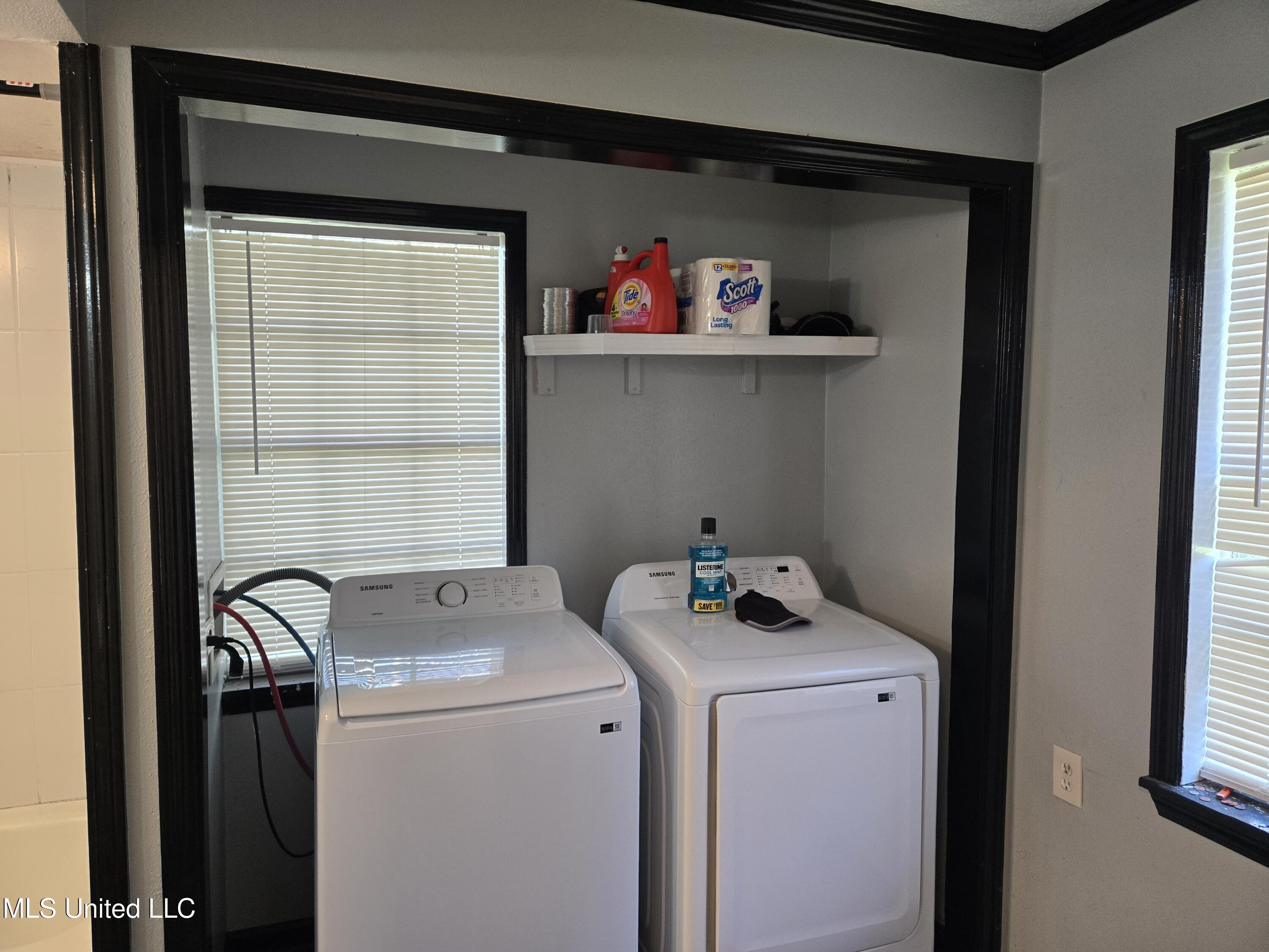 1704 Adcox Road Picayune, MS 39466 - Photo 9 of 19 D Laundry