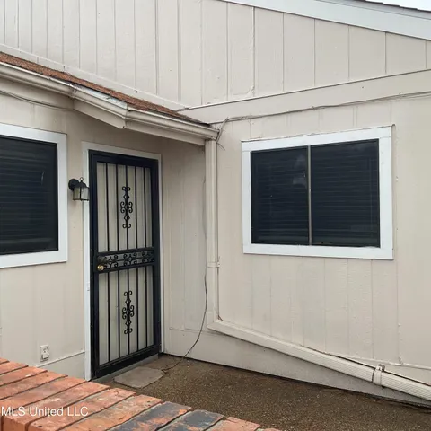 $1,500 | 139 Lakebend Circle, Brandon, MS 39042