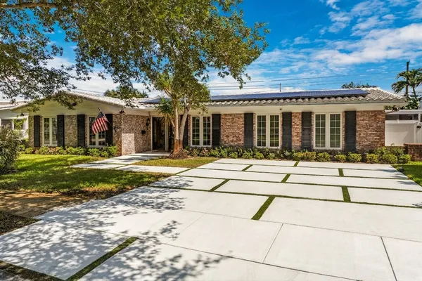 $1,200,000 | 2141 Northeast 67th Street, Fort Lauderdale, FL 33308