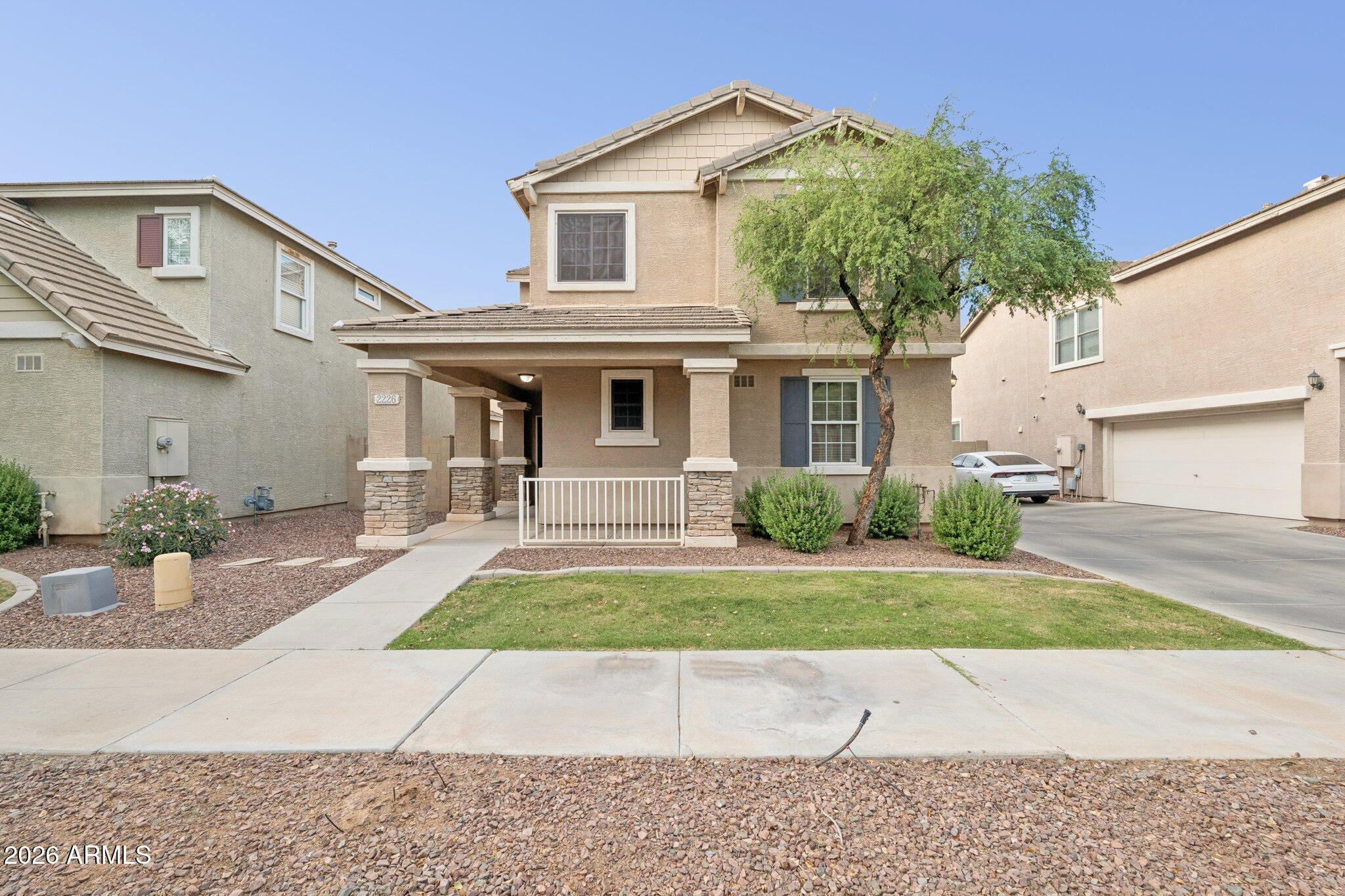 2226 East Fraktur Road Phoenix, AZ 85040 - Photo 16 of 68 Front