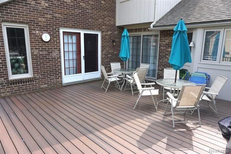 30880 Country Ridge Circle Farmington Hills, MI 48331 - Photo 34 of 37
