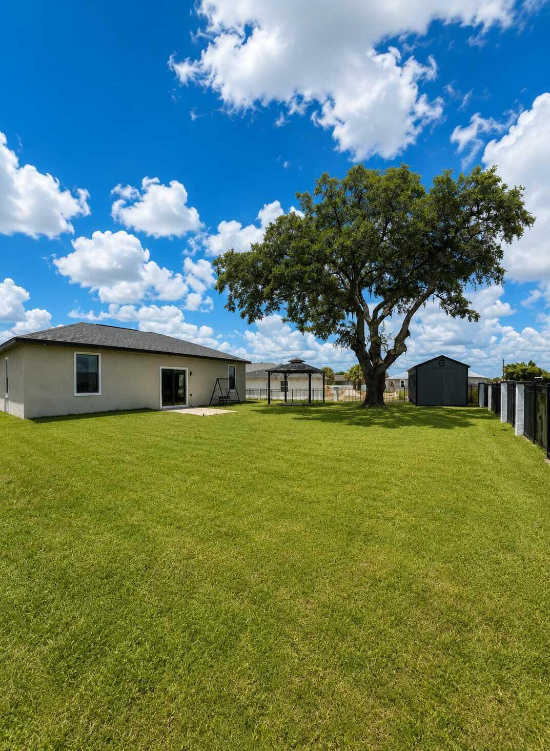 1224 Jupiter Loop LaBelle, FL 33935 - Photo 1 of 14 Backyard