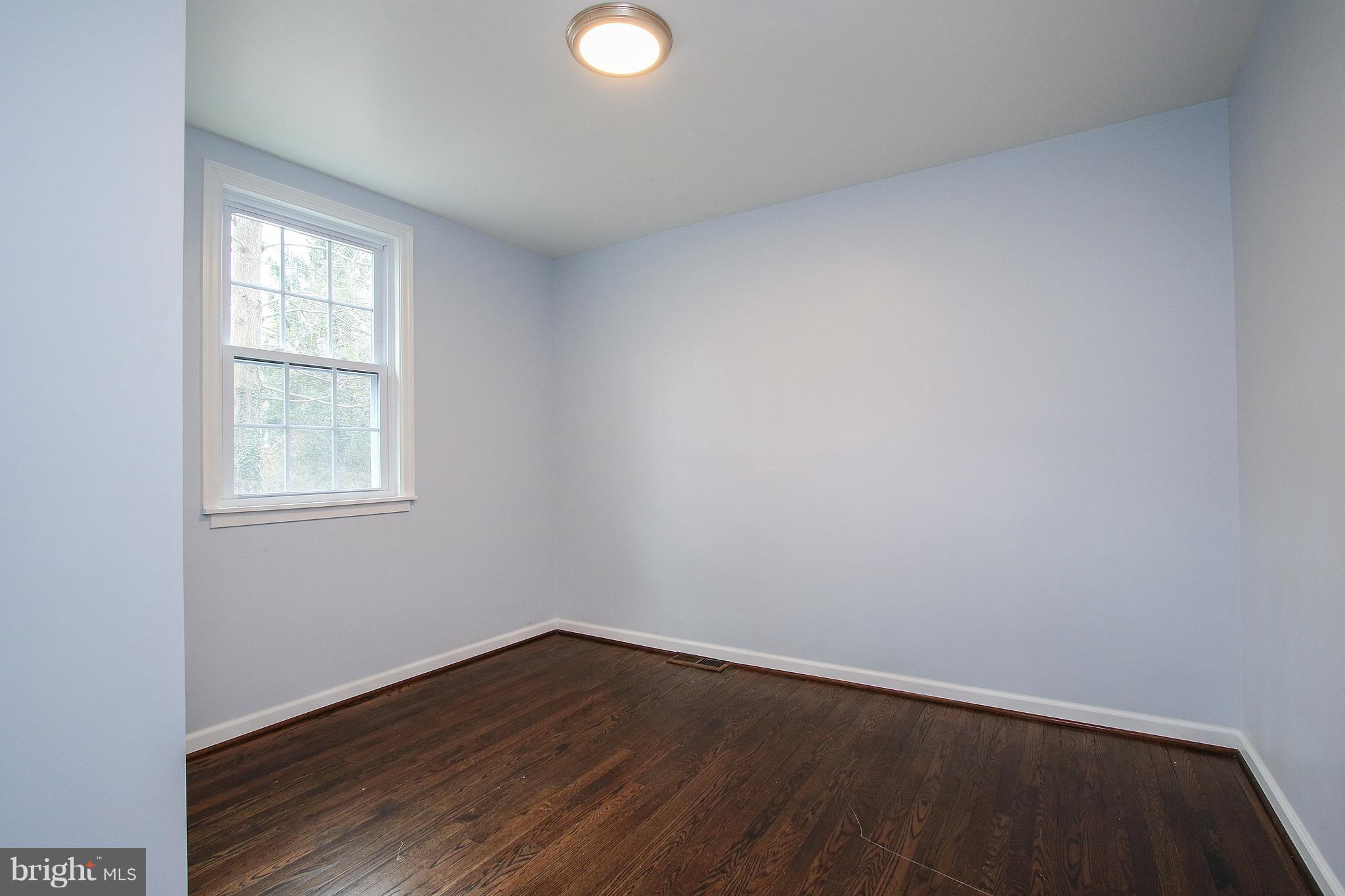 8121 Sinclair Mill Road Manassas, VA 20112 - Photo 7 of 17 Bedroom