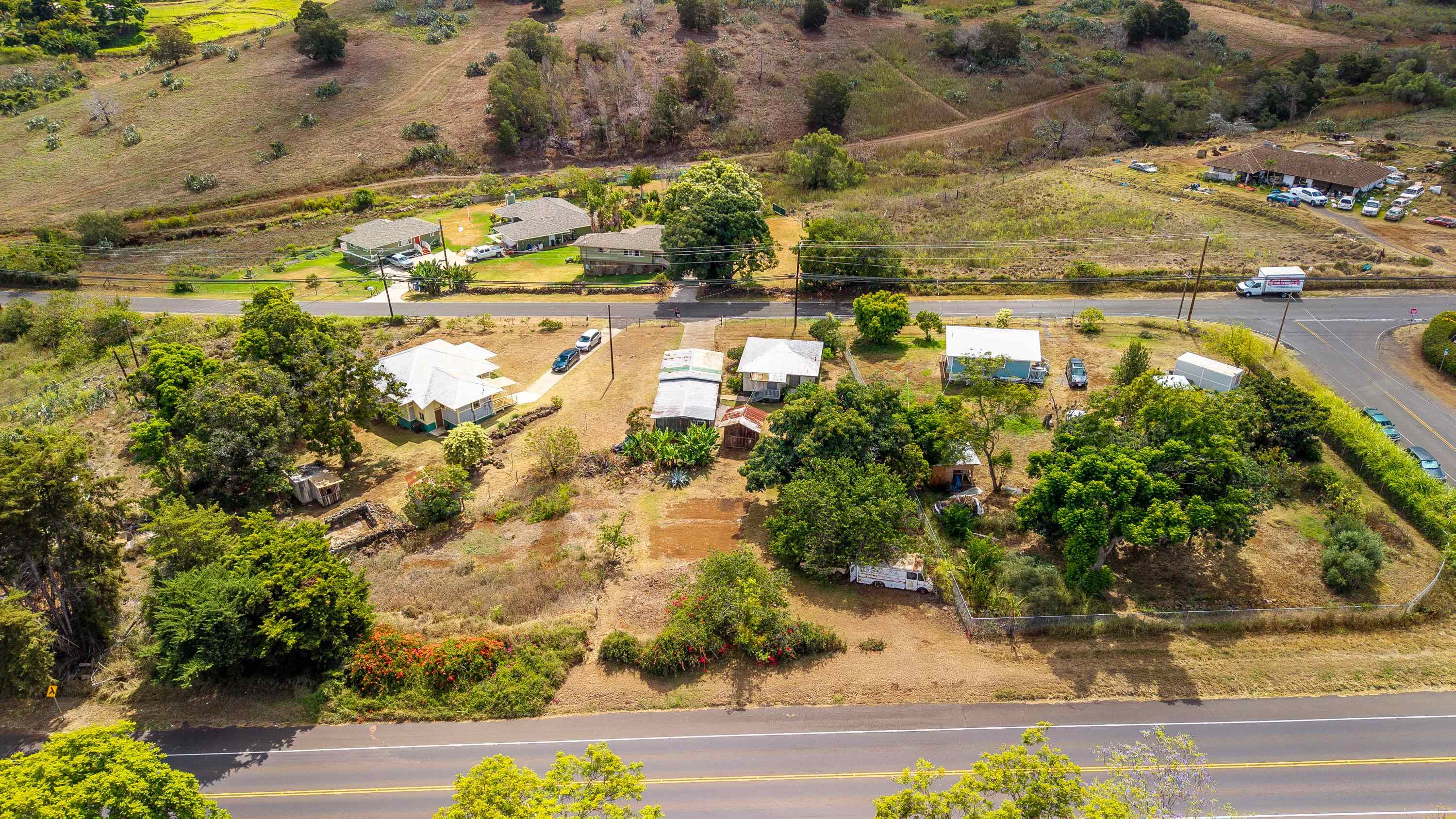 3044 Lower Kula Road Kula, HI 96790 - Photo 29 of 44 an aerial view of residential houses with outdoor space